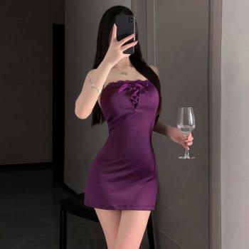 暗夜迷情蕾丝透胸露背裙 贴身包臀